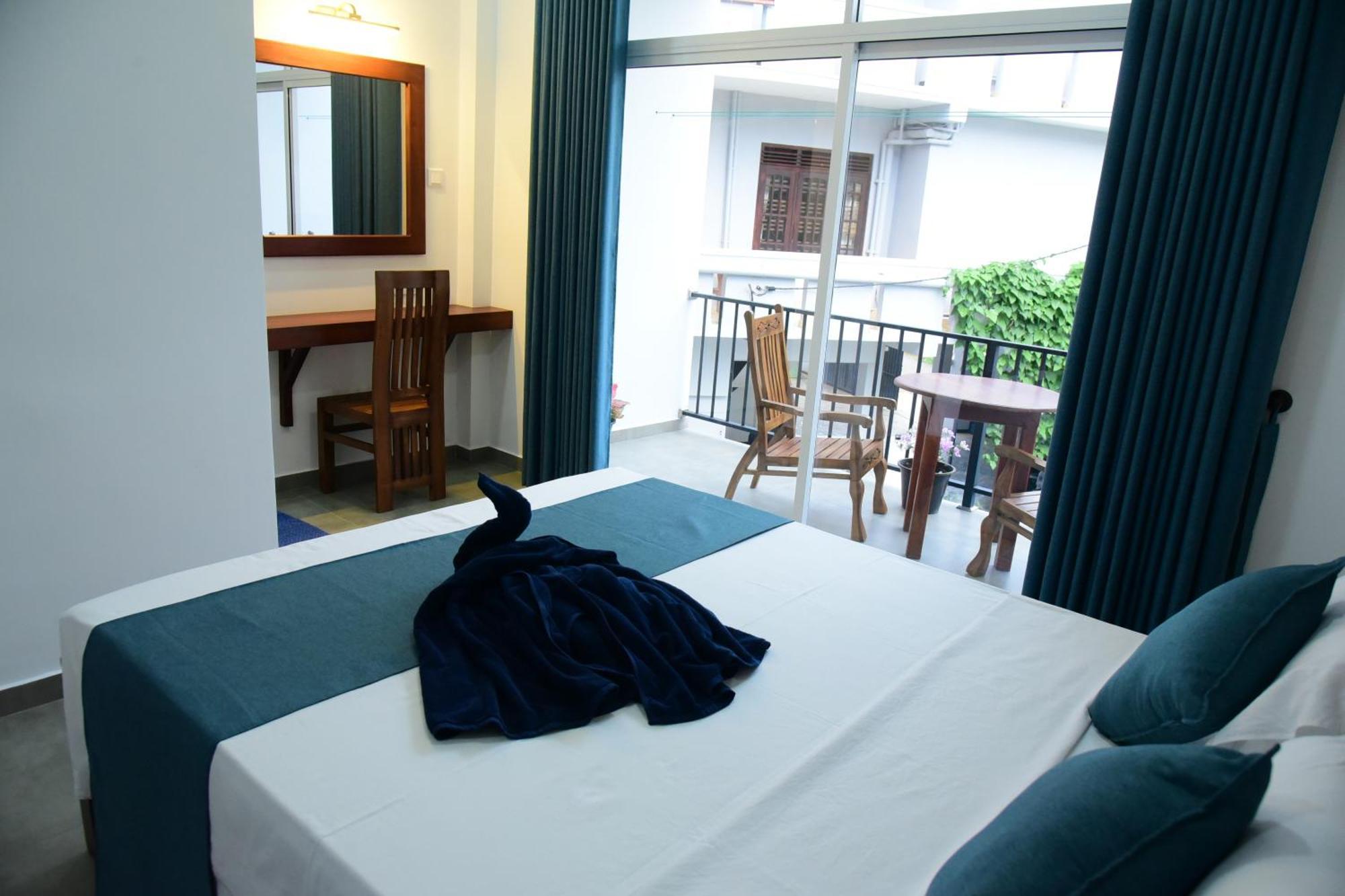 Di Sicuro Tourist Inn Hikkaduwa Exteriör bild