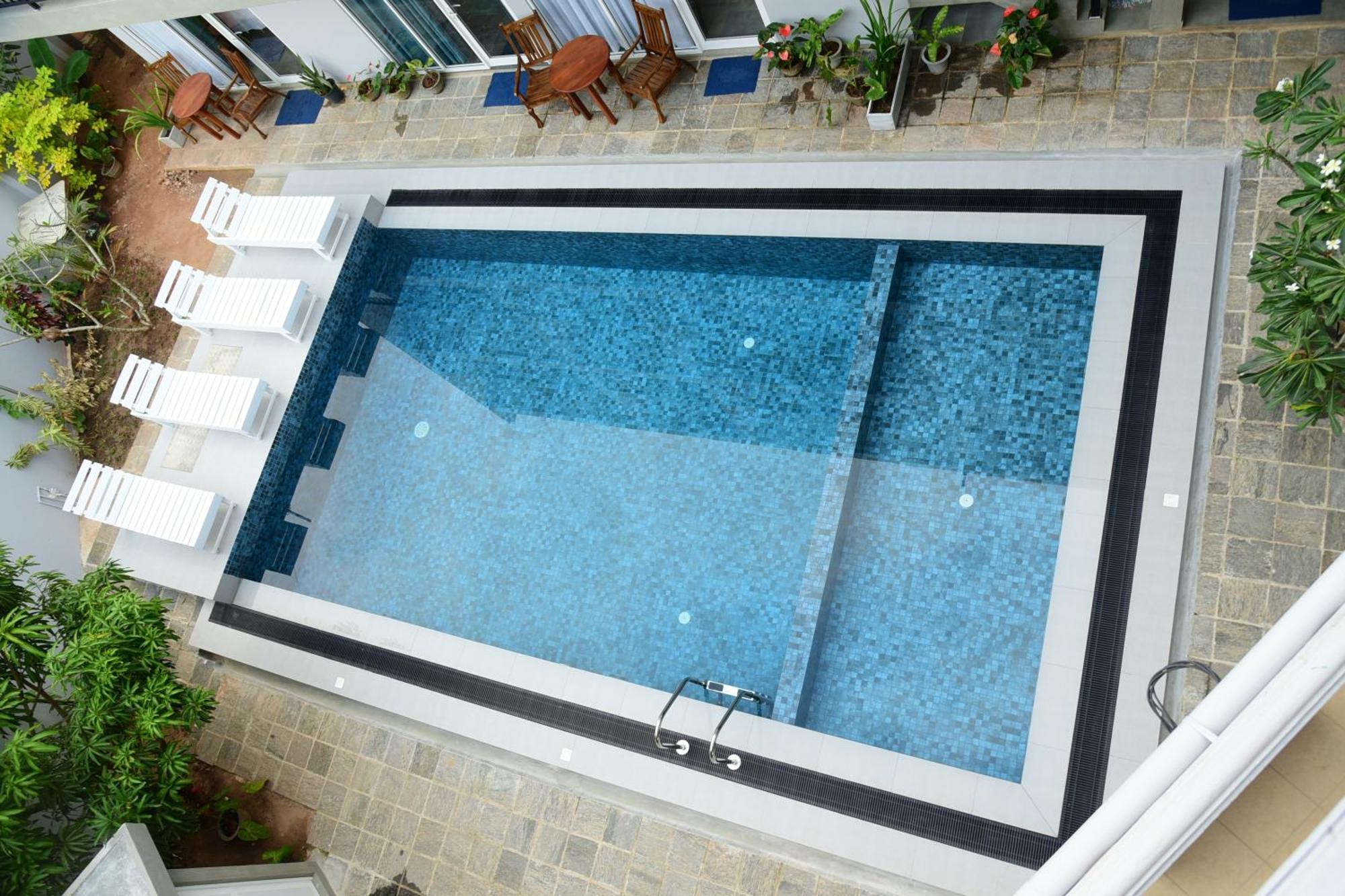 Di Sicuro Tourist Inn Hikkaduwa Exteriör bild